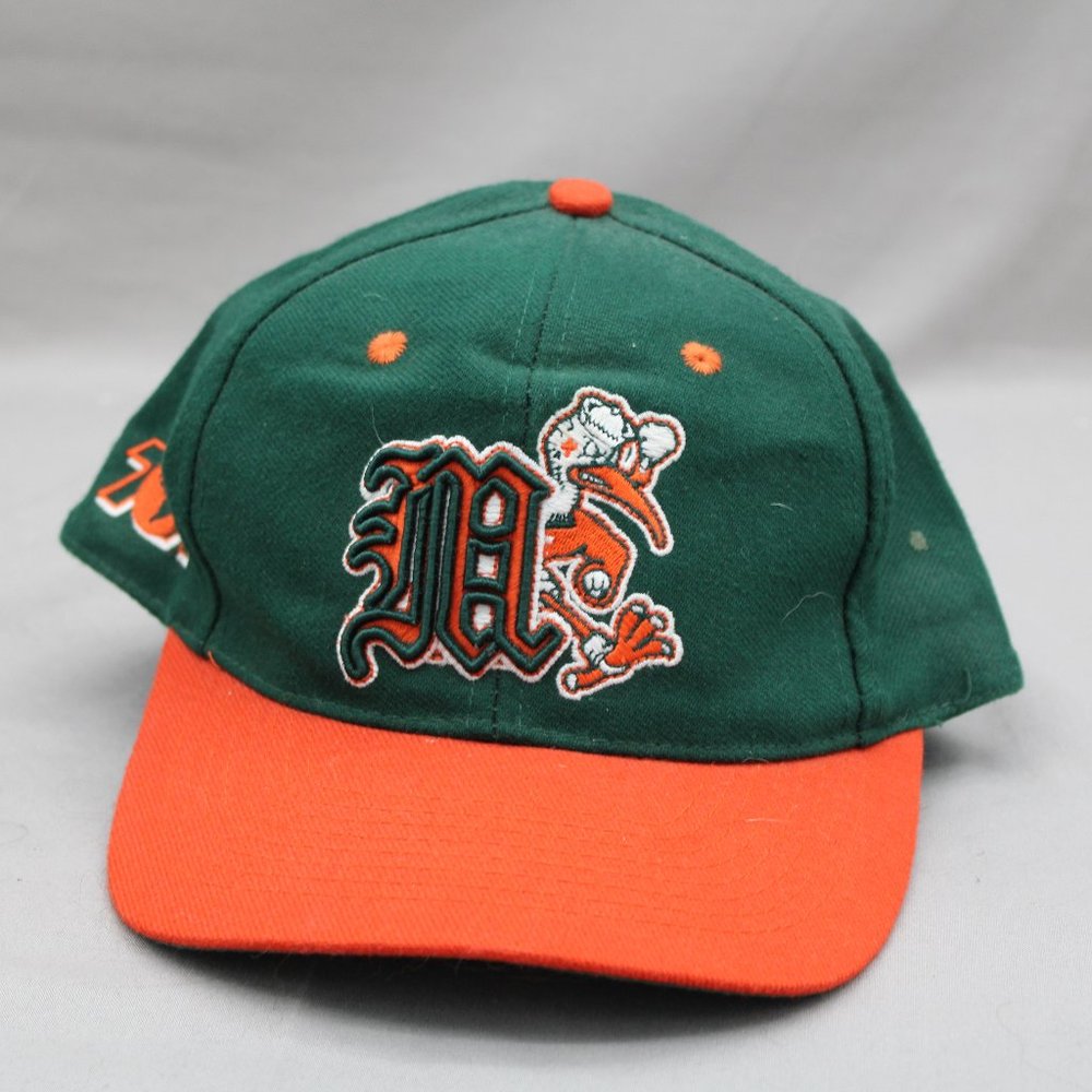 Miamin Hurricanes Hat (VTG) - Thick Graphics by TOP - Adult Fitted 7 3/8